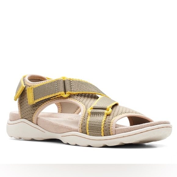 NEW Clarks Women's Amanda Stroll Flat Sandal Army Green Yellow Size 9M - Picture 3 of 14